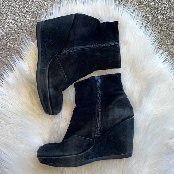 Vagabond Suede Wedge Zip up Booties EUC - Picture 5 of 15